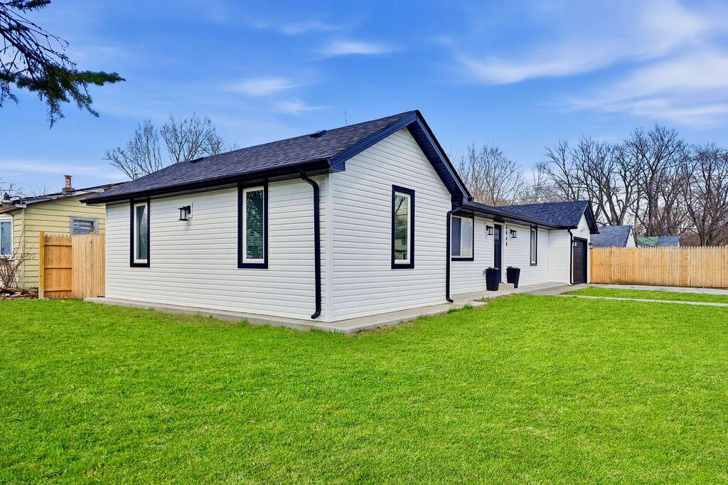 Photo of 6640 W 24th Avenue, Gary, IN 46406 (MLS # 836287)