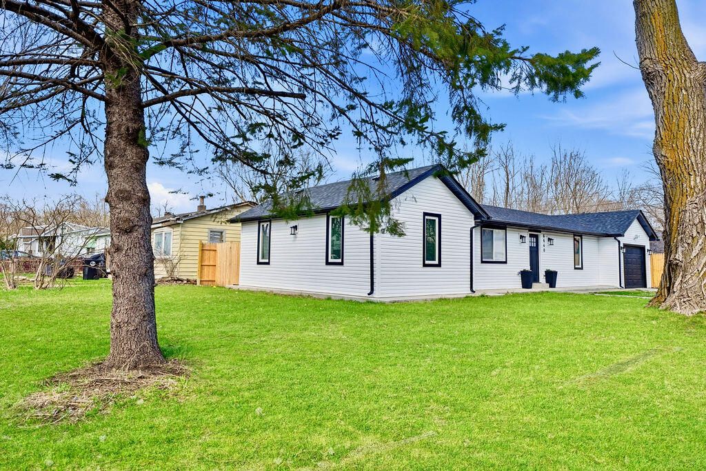 Photo of 6640 W 24th Avenue, Gary, IN 46406 (MLS # 836287)