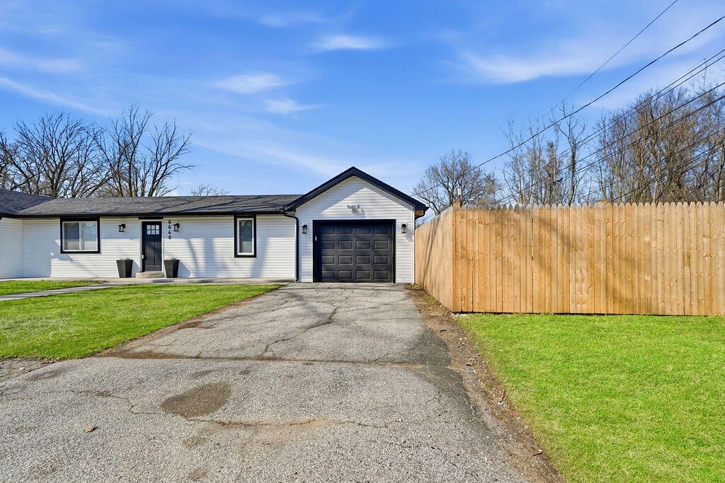 Photo of 6640 W 24th Avenue, Gary, IN 46406 (MLS # 836287)