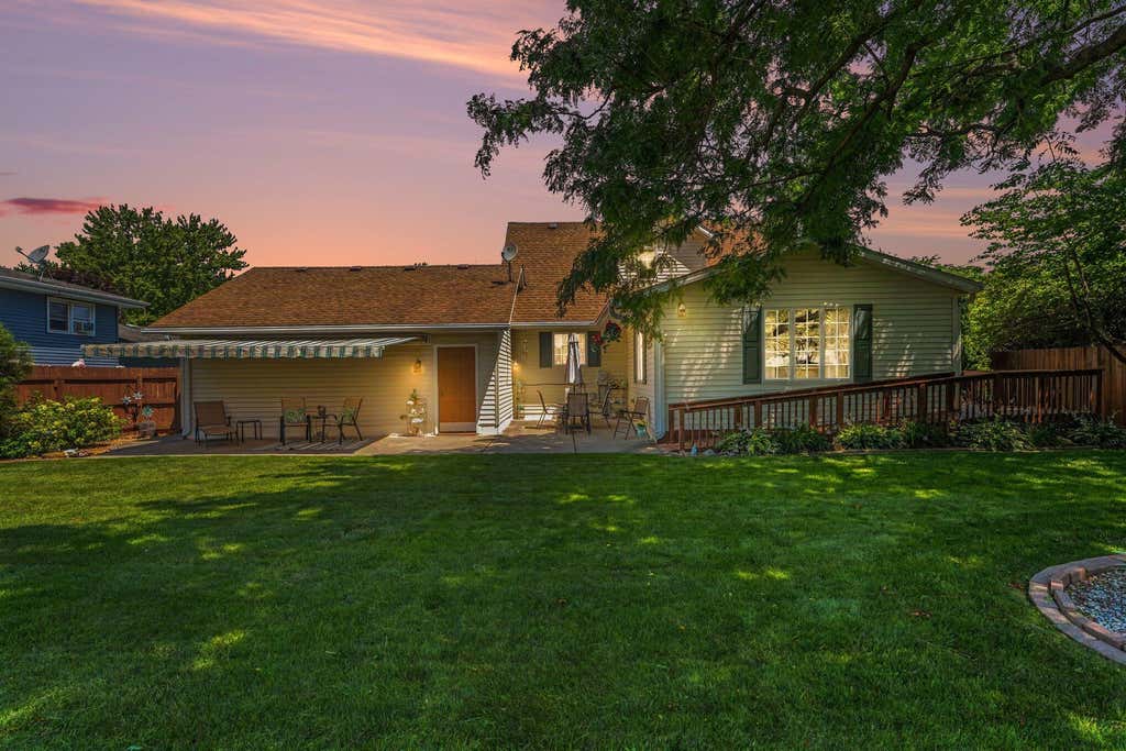 Photo of 633 Imperial Drive, Crown Point, IN 46307 (MLS # 842006)