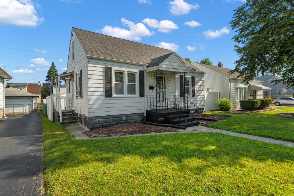 Photo of 1045 177th Place, Hammond, IN 46324 (MLS # 843928)