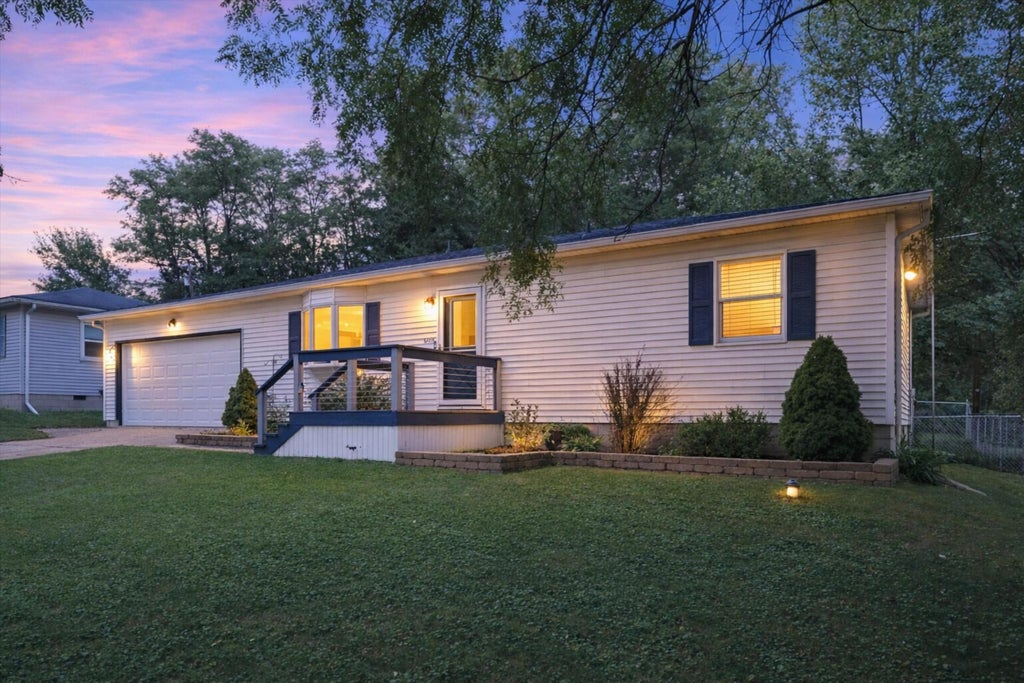 Photo of 3408 W 123rd Place, Crown Point, IN 46307 (MLS # 846010)
