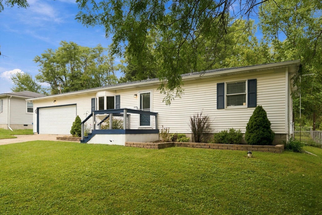 Photo of 3408 W 123rd Place, Crown Point, IN 46307 (MLS # 846010)