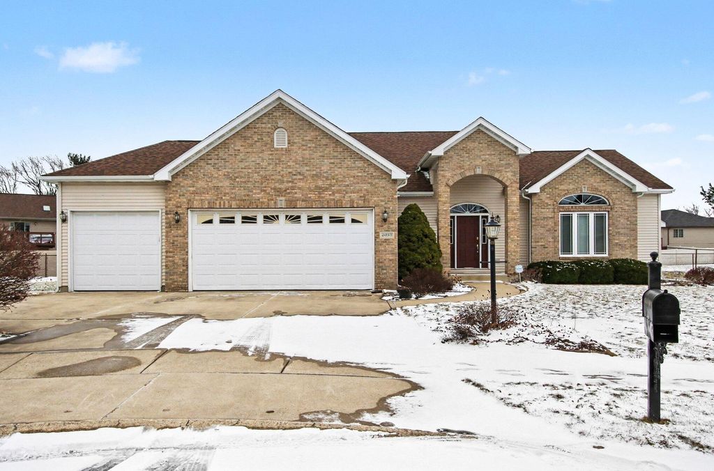 Photo of 6939 Ivy Avenue, Portage, IN 46368 (MLS # 834615)