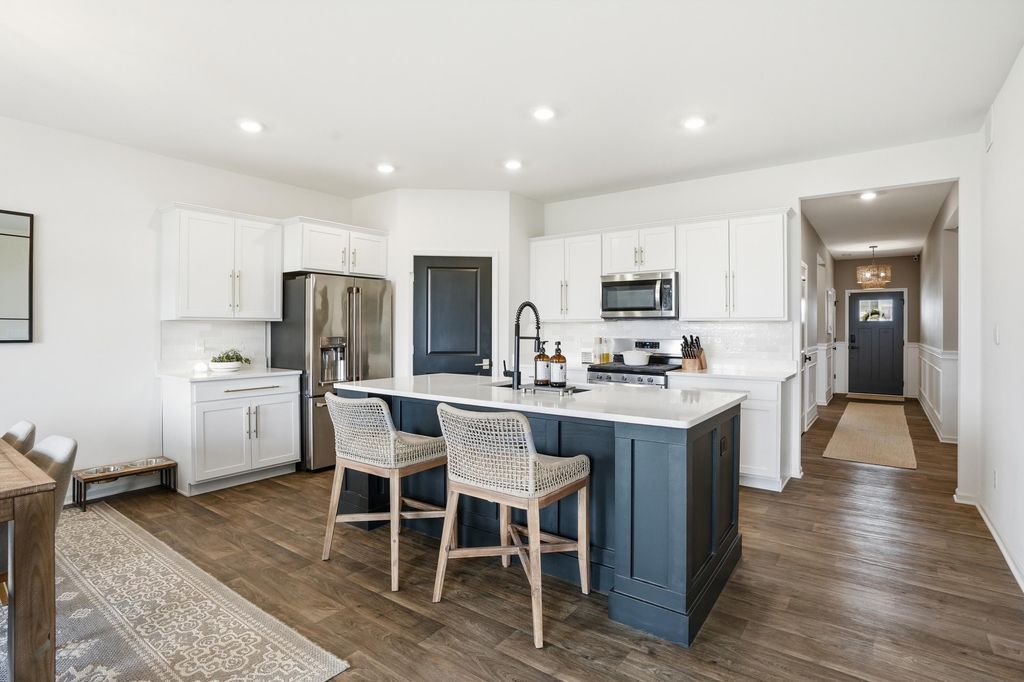 Photo of 10324 Whitney Place, Crown Point, IN 46307 (MLS # 836583)