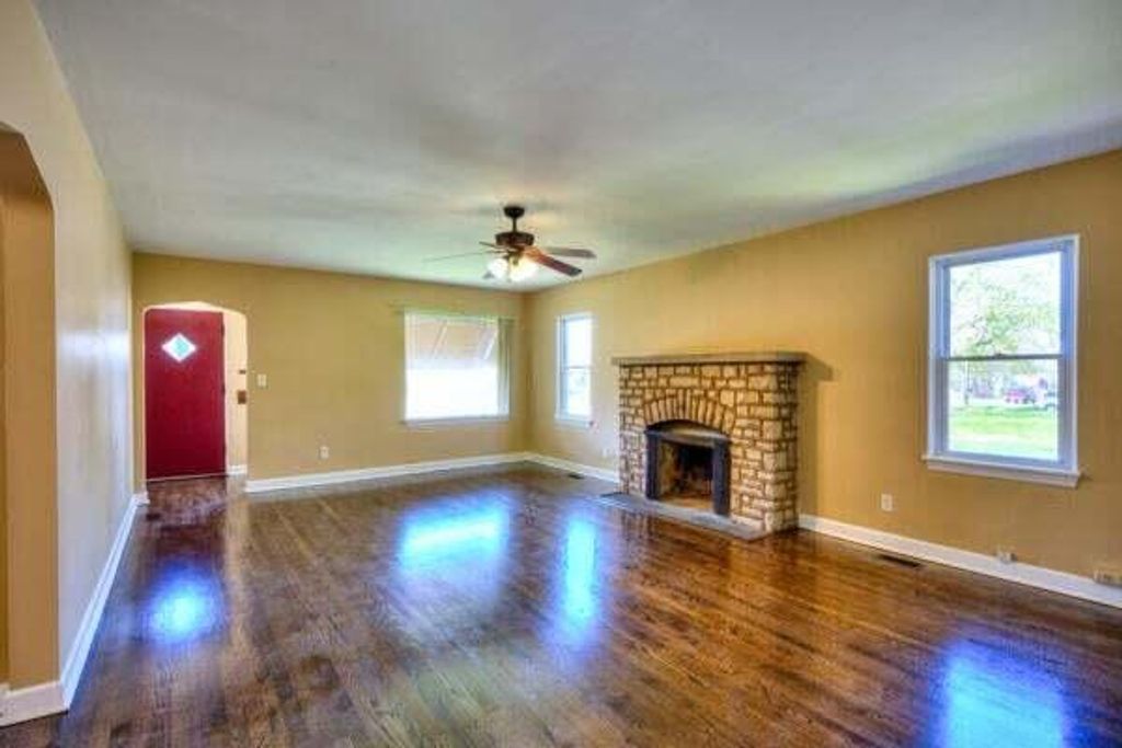 Photo of 3701 Monroe Street, Gary, IN 46408 (MLS # 832277)