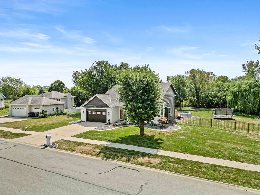 Photo of 12025 Heron Lake Road, Saint John, IN 46373 (MLS # 838318)