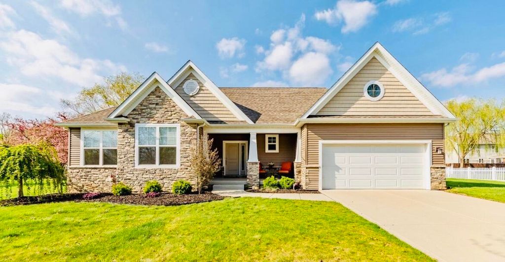 Photo of 13 Covington Drive, Valparaiso, IN 46385 (MLS # 839159)