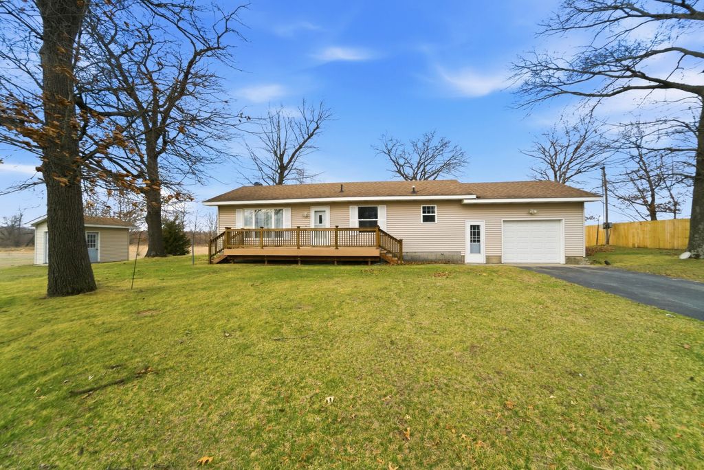 Photo of 9140 W San Pierre Road, San Pierre, IN 46374 (MLS # 835616)