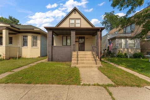 Photo for 4416 Sheffield Avenue