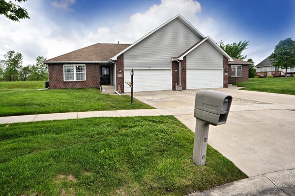 10630 W 115TH CT, CEDAR LAKE, IN 46303 - Image 5f18d0da653b4f1b813a567c151b2fcd/963225741