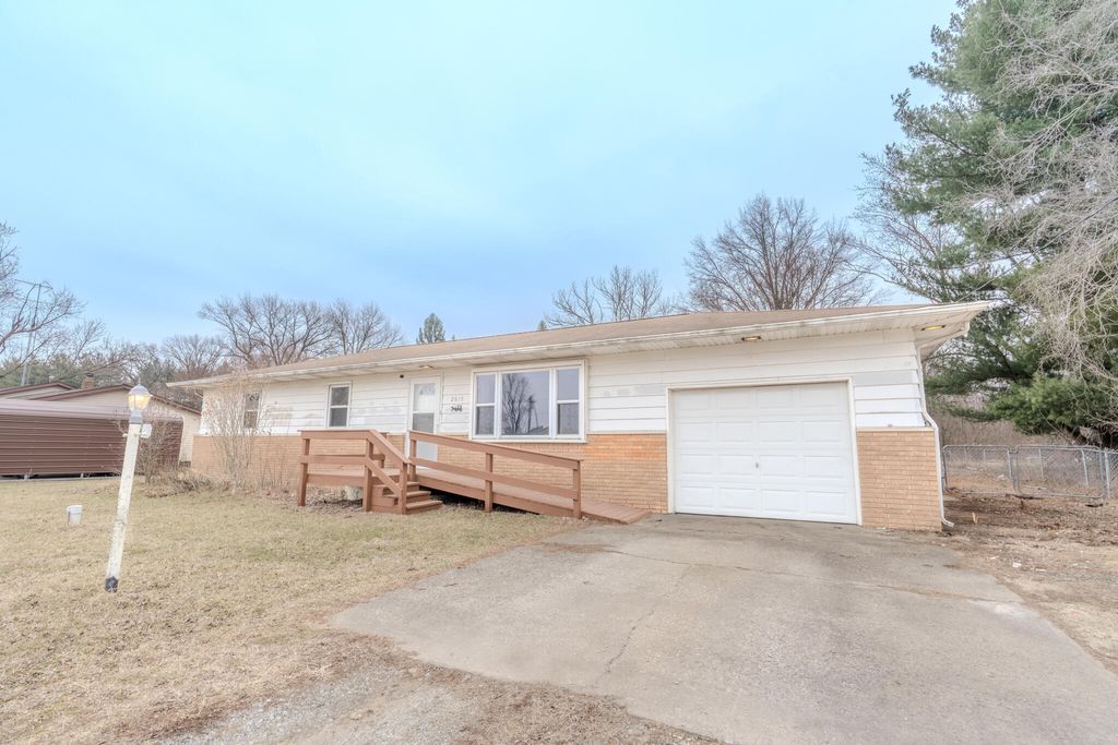 Photo of 2615 E 100 S, Knox, IN 46534 (MLS # 835079)