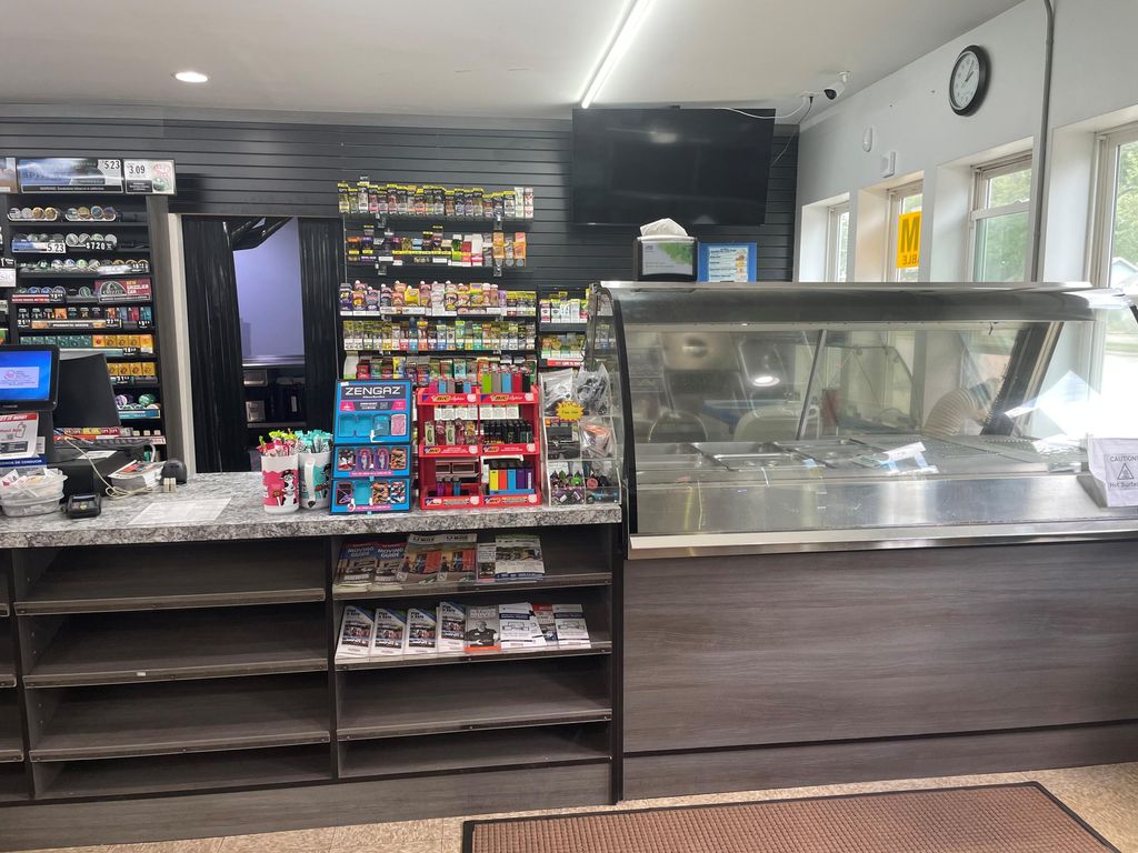 Photo of 427 Grayton Road, Kingsford Heights, IN 46346 (MLS # 833111)