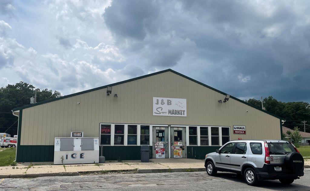 Photo of 427 Grayton Road, Kingsford Heights, IN 46346 (MLS # 833111)