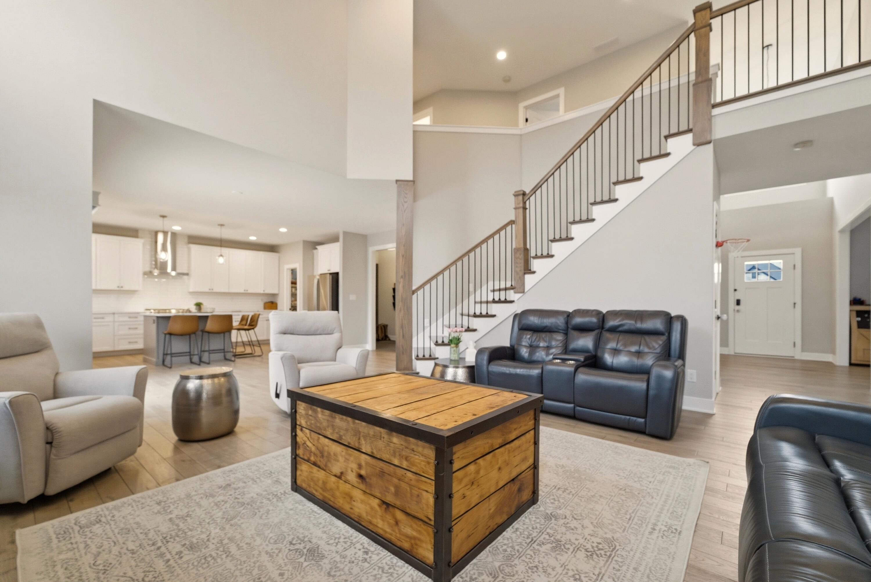 11200 Oak Ridge Court