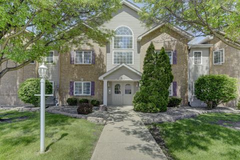 Property photo of 2515 Longwood Drive 102, Highland, IN 46322