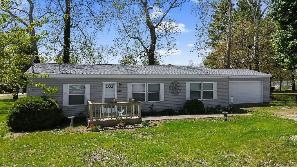 Photo of 6468 N Bedford Bay Court, Monon, IN 47959 (MLS # 835484)