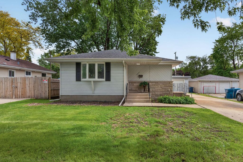 Photo of 8951 O Day Drive, Highland, IN 46322 (MLS # 838646)