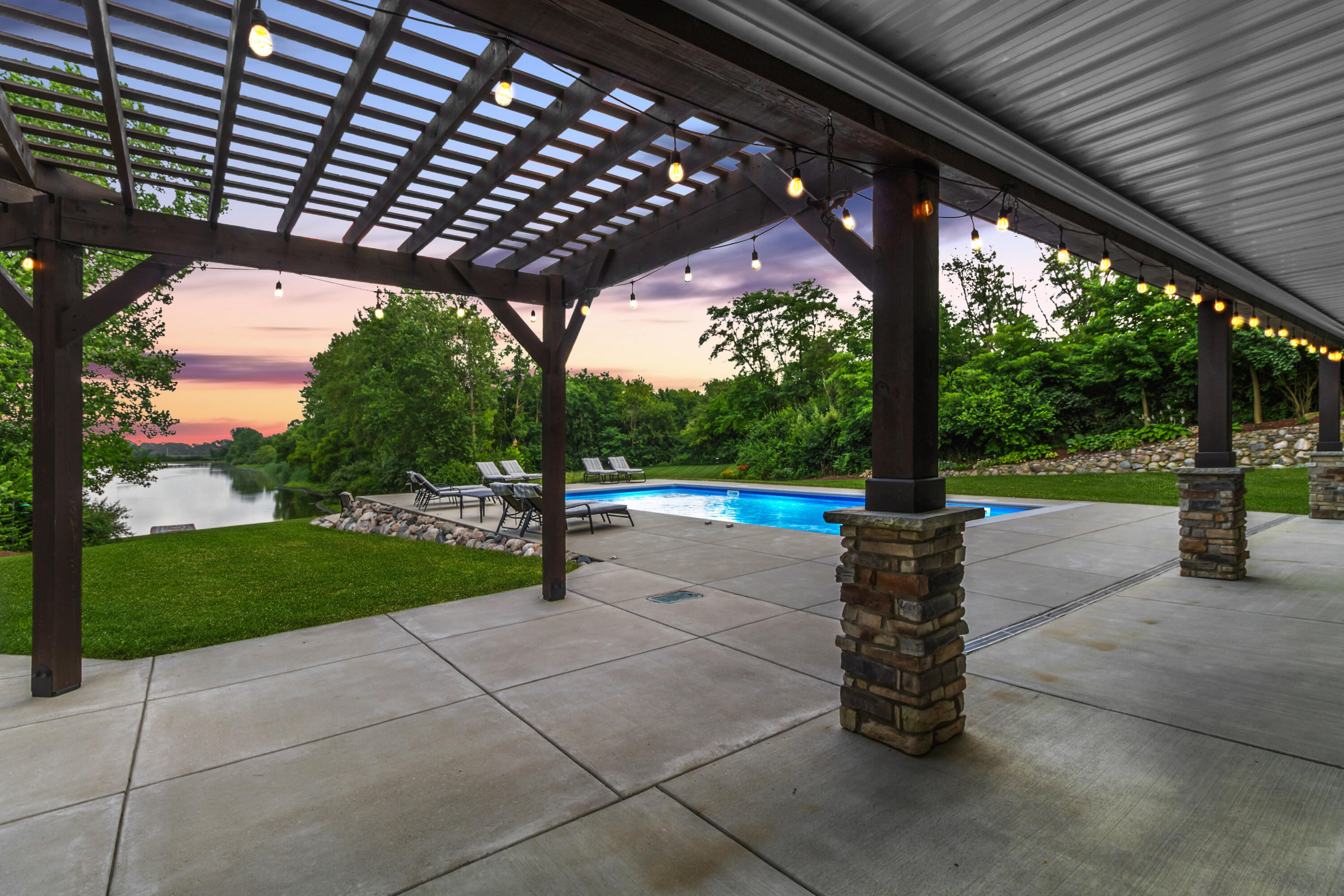 16489 Harrison Street