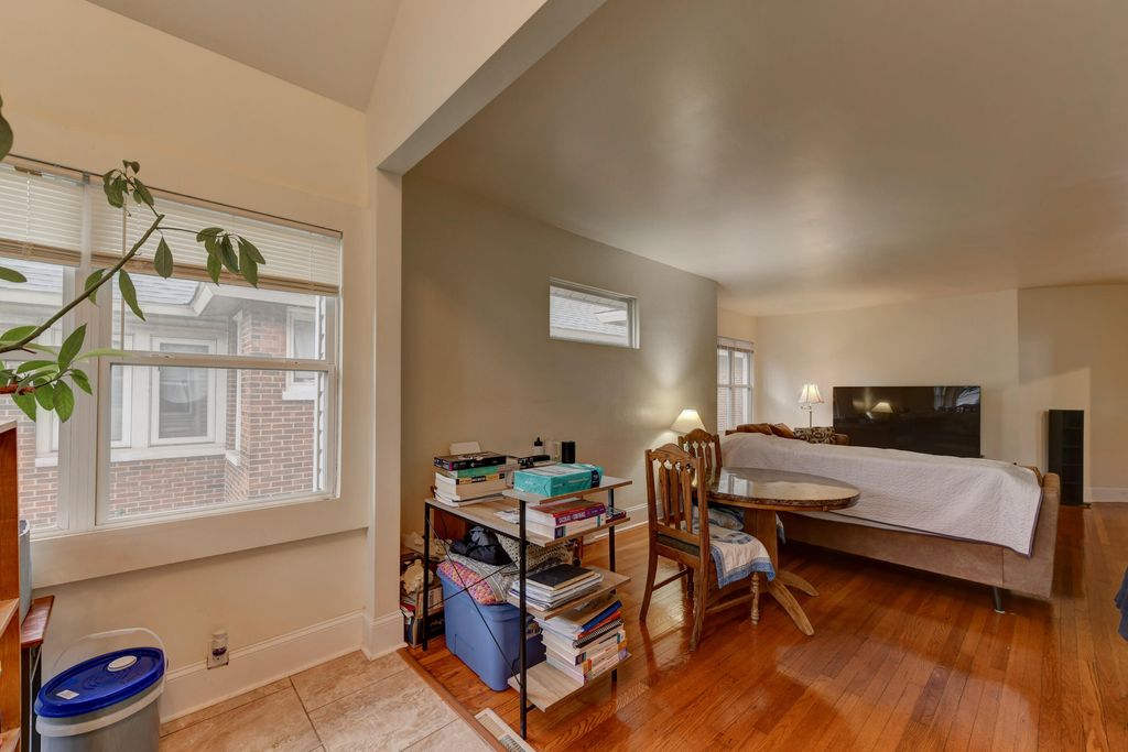 Photo of 1514 Amy Avenue, Whiting, IN 46394 (MLS # 829477)