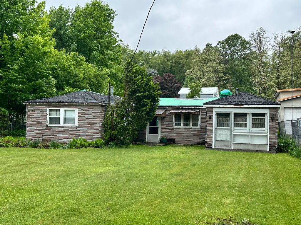 Photo of 7692 N Huron Trail, Rolling Prairie, IN 46371 (MLS # 834782)