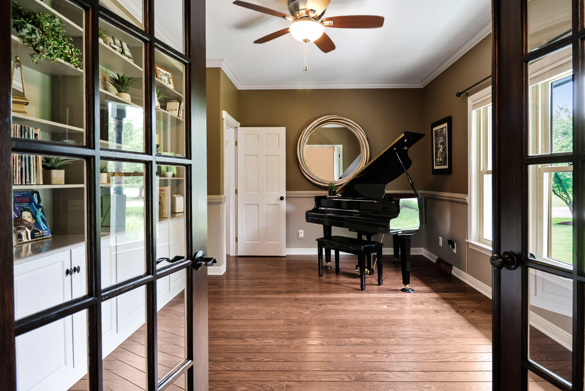 250 Bridlewood Lane