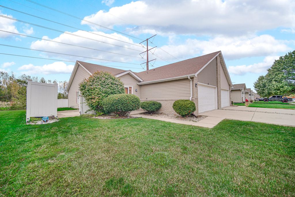 Photo of 1741 W 86th Lane, Merrillville, IN 46410 (MLS # 829518)
