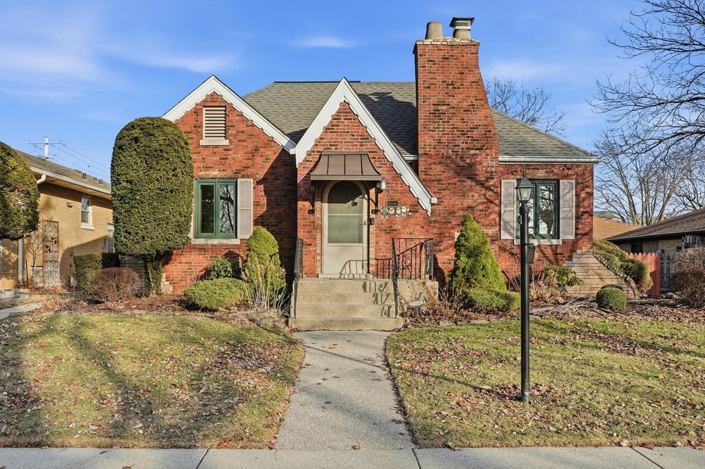 Photo of 1609 Caroline Avenue, Whiting, IN 46394 (MLS # 834310)