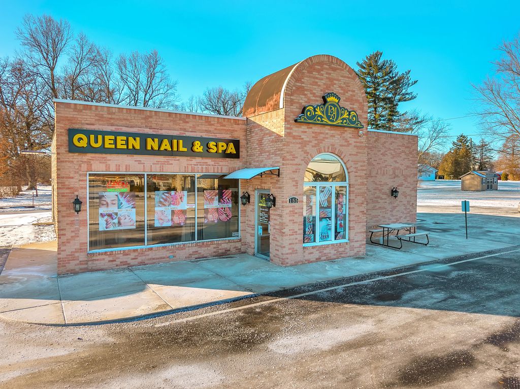 Photo of 155 E Elizabeth Drive, Schererville, IN 46375 (MLS # 833247)