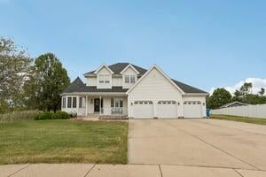 Photo of 8445 Jennifer Court, Saint John, IN 46373 (MLS # 845417)