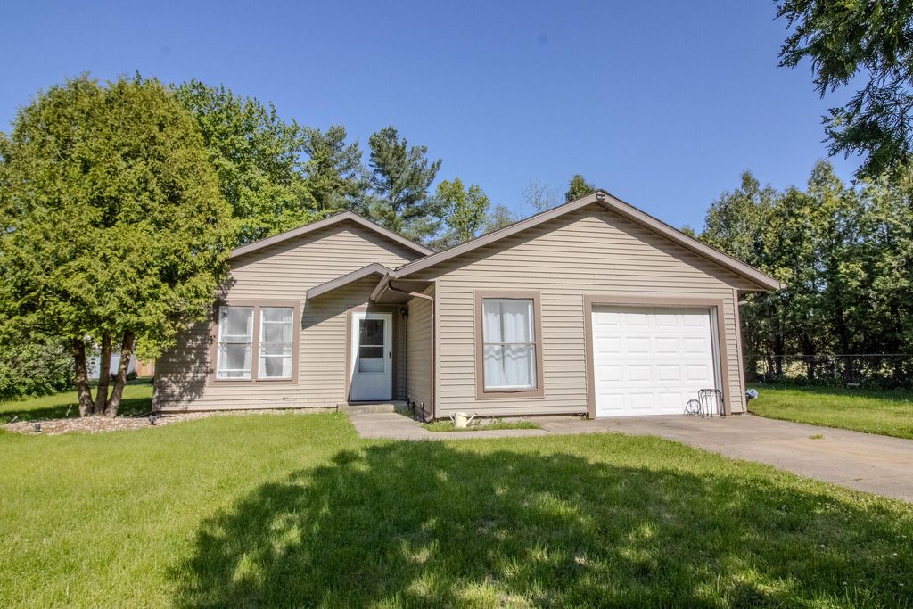 Photo of 1280 S 300 E, Knox, IN 46534 (MLS # 839045)