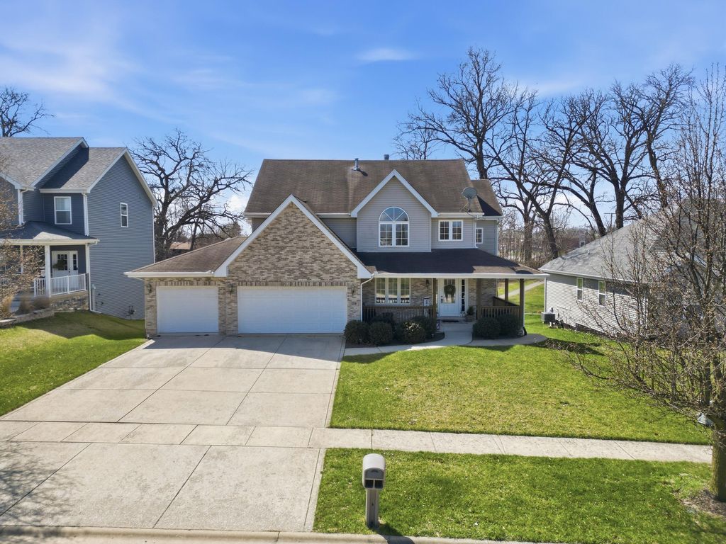 Photo of 2219 Forest View Lane, Lowell, IN 46356 (MLS # 836218)