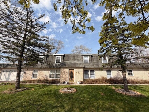7932-7934 Whitcomb Street, Merrillville, IN 46410 - #: 843333