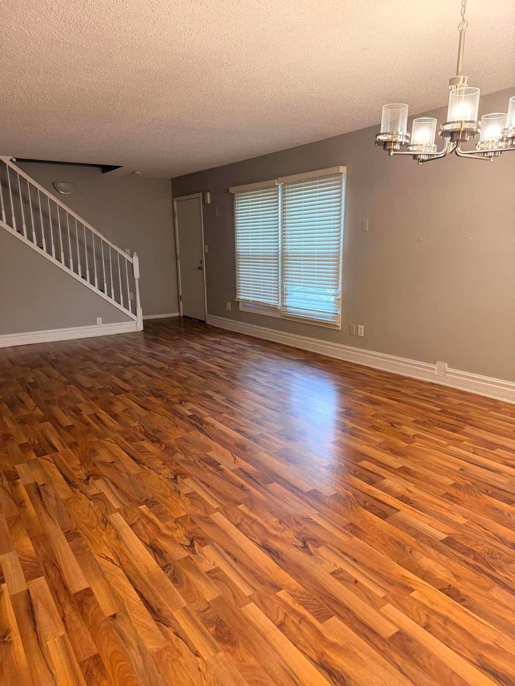 Photo of 7932-7934 Whitcomb Street, Merrillville, IN 46410 (MLS # 843333)