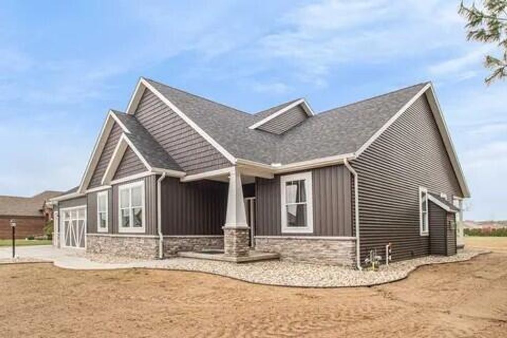 Photo of 20009 Weber Lane, Goshen, IN 46528 (MLS # 836383)