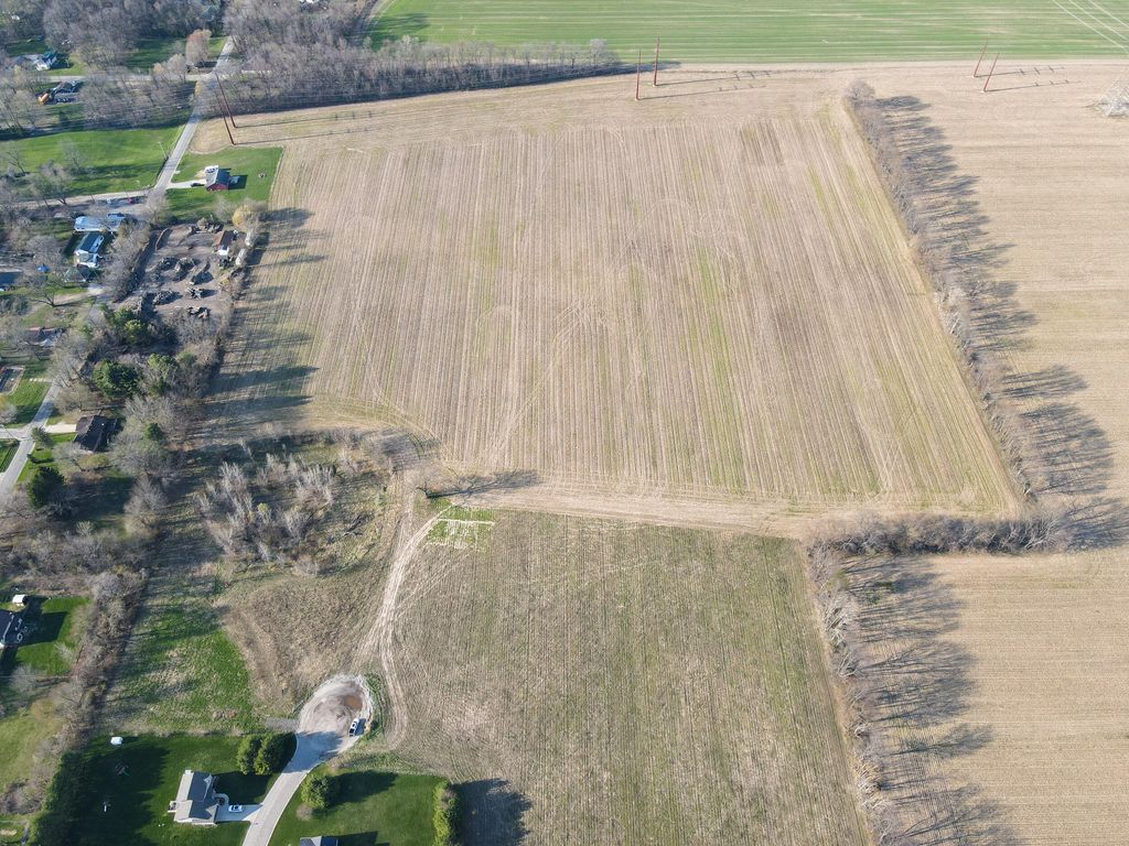 Photo of Approx 32 Acres N 850 E, New Carlisle, IN 46552 (MLS # 836984)
