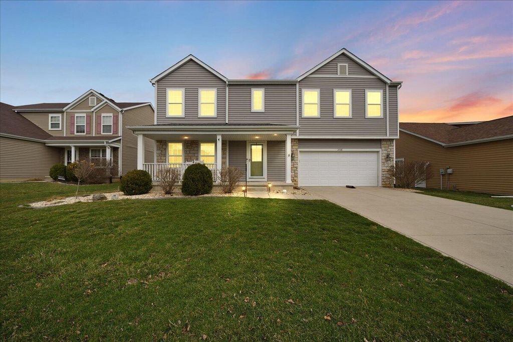 Photo of 2708 Westwind Drive, Valparaiso, IN 46385 (MLS # 836320)