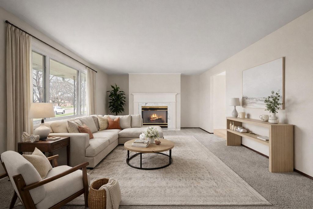 Photo of 947 Iroquois Drive, Crown Point, IN 46307 (MLS # 836813)