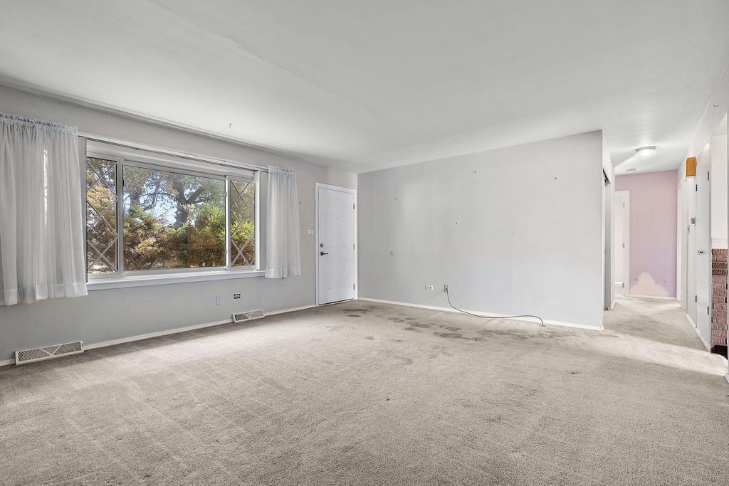 Photo of 7942 Richard Street, Highland, IN 46322 (MLS # 829324)