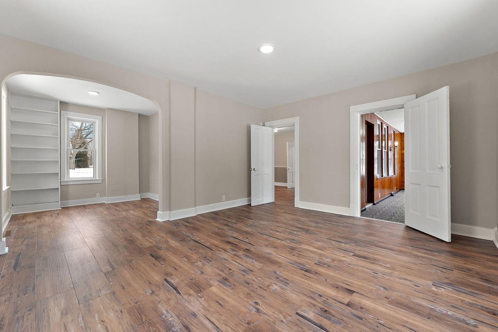 Photo of 107 Franklin Street, Porter, IN 46304 (MLS # 833641)