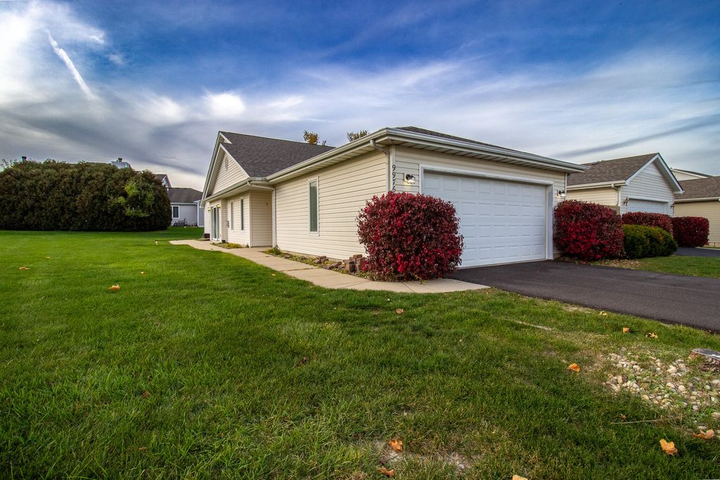 Photo of 9976 Pheasant Lane, Saint John, IN 46373 (MLS # 836179)