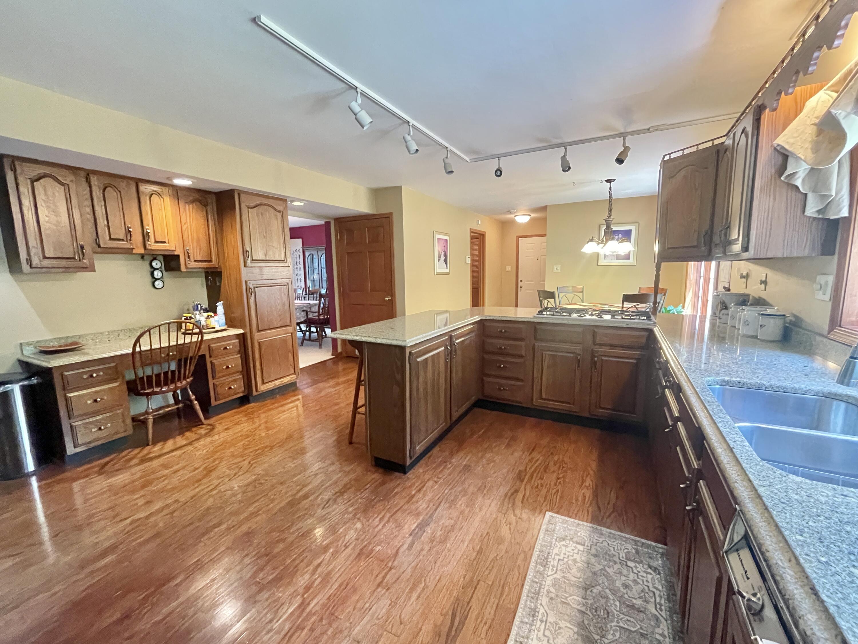 1431 Prestwick Drive