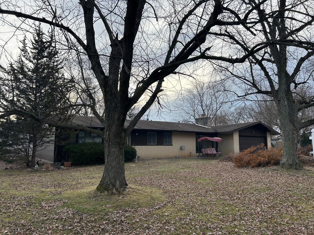 Photo of 12109 White Oak Drive, Crown Point, IN 46307 (MLS # 834130)