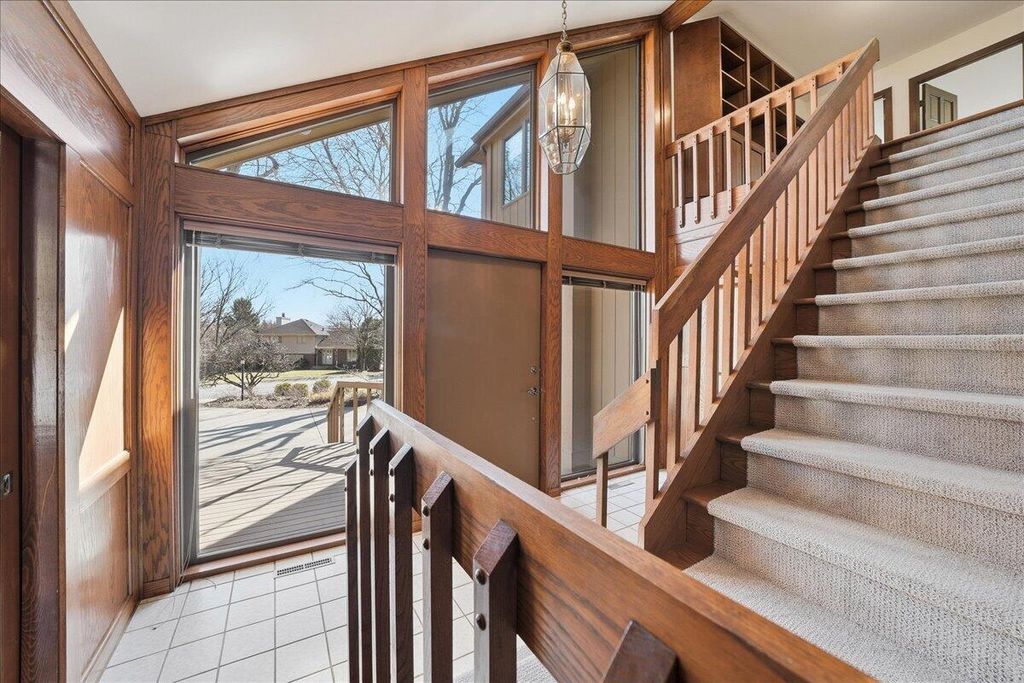 Photo of 505 Andover Drive, Valparaiso, IN 46383 (MLS # 835274)