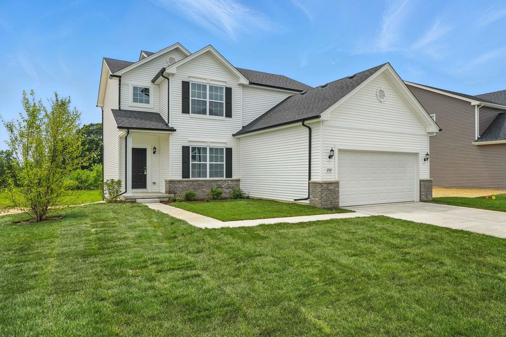 Photo of 6567 E 104th Avenue, Crown Point, IN 46307 (MLS # 832945)