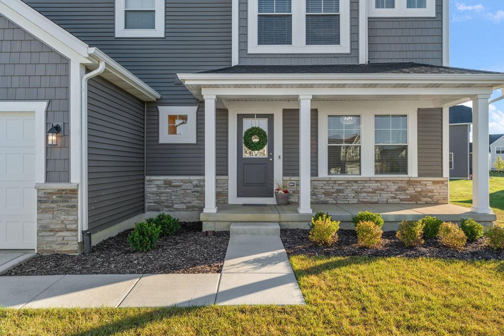 Photo of 13831 Euclid Court, Cedar Lake, IN 46303 (MLS # 829285)