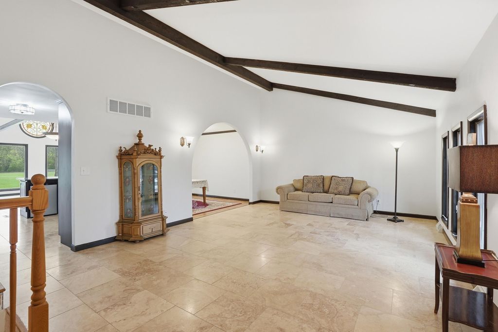 Photo of 2224 Robinhood Boulevard, Schererville, IN 46375 (MLS # 837900)