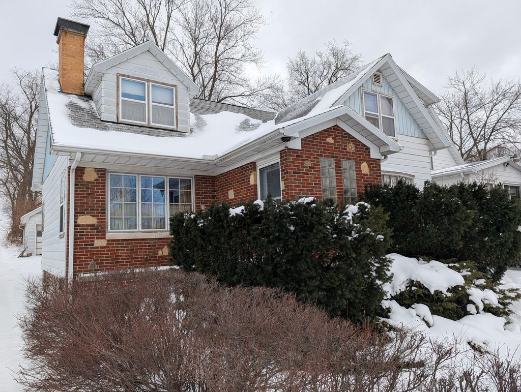 Photo of 1210 Wabash Street, Michigan City, IN 46360 (MLS # 833385)