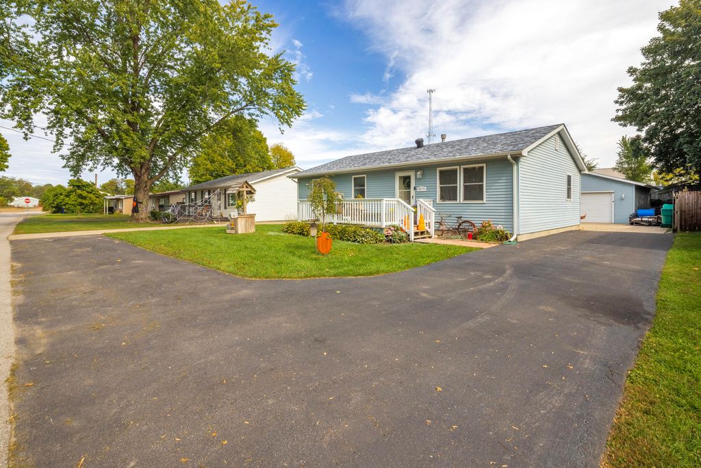 Photo of 655 Fairview Street, Westville, IN 46391 (MLS # 829291)