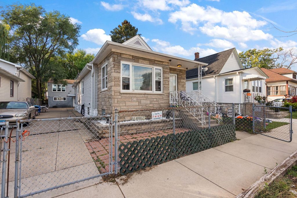 Photo of 4828 Oak Avenue, Hammond, IN 46327 (MLS # 833696)